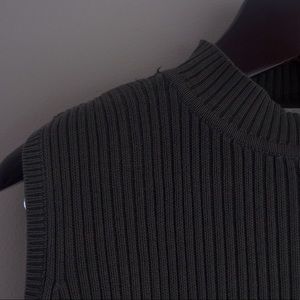 Faded Glory Sleeveless turtle neck sweater